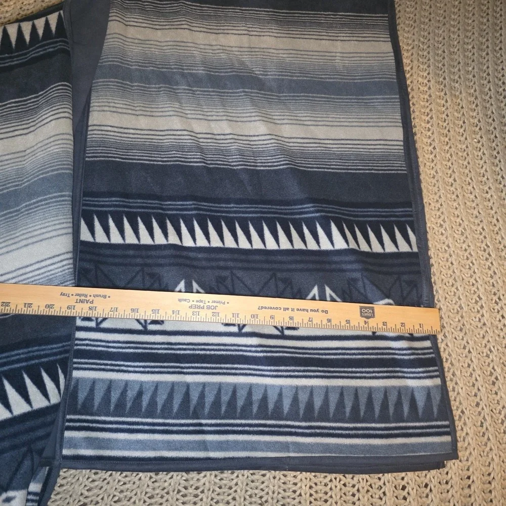 Woolrich Poncho Blue Bohemian Aztec Blanket Wrap Southwest Tribal Fleece Poncho